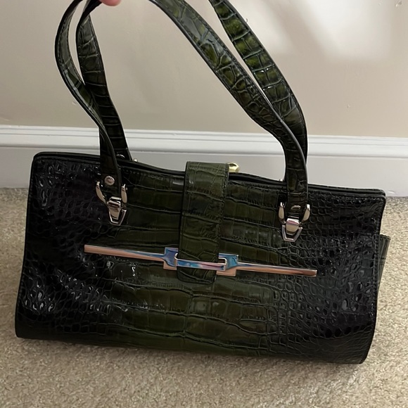 Green woman’s handbag - Picture 1 of 2